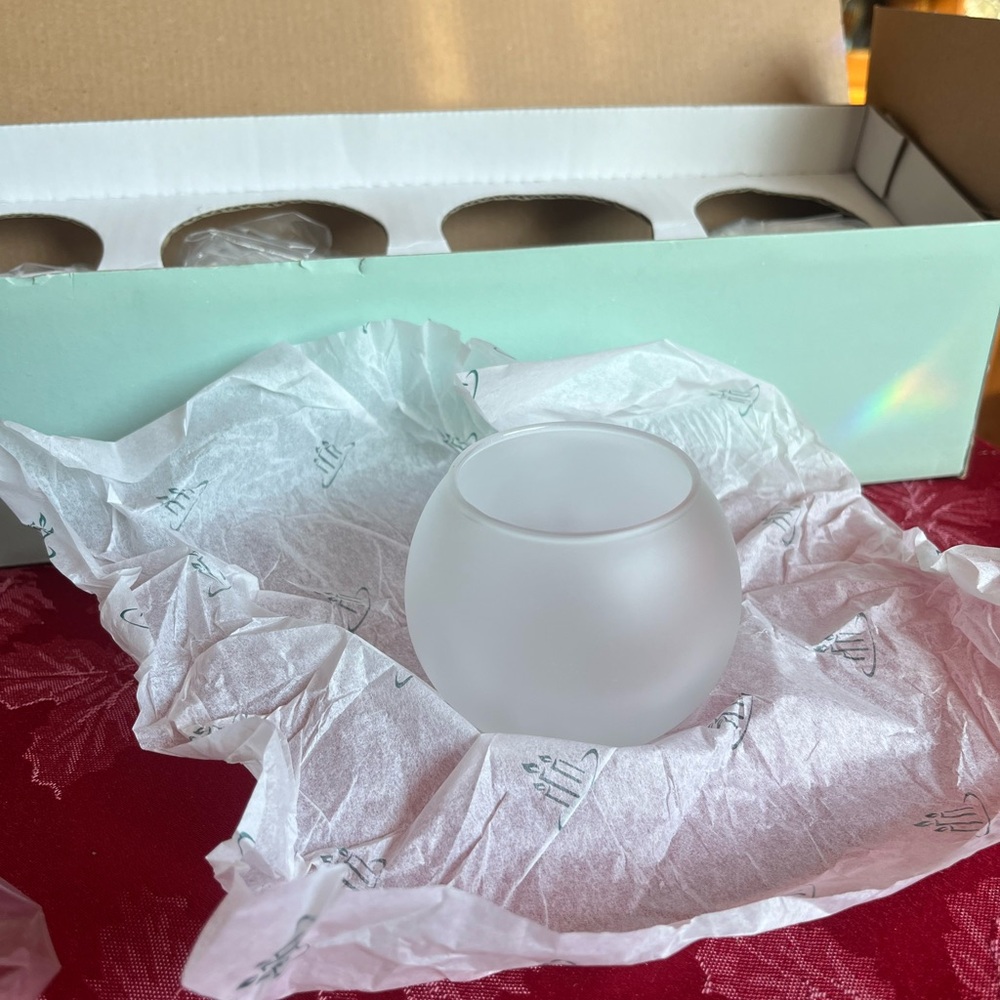 4 PartyLite Frosted Century Globe